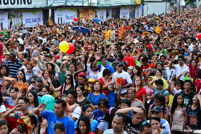 フィリピン最大のイベント「シヌログ祭り」の様子