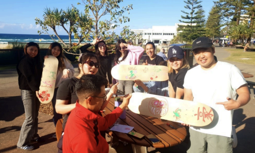 【学校スタッフにインタビュー】豪州移住、元CA、ヨガ講師、多彩な経歴を持つスタッフが語るBLHCの魅力