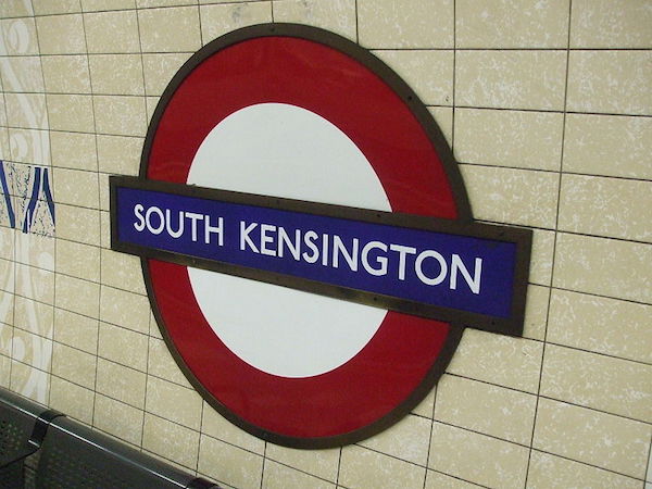 ロンドンの地下鉄「South Kensington(サウス・ケンジントン)」駅