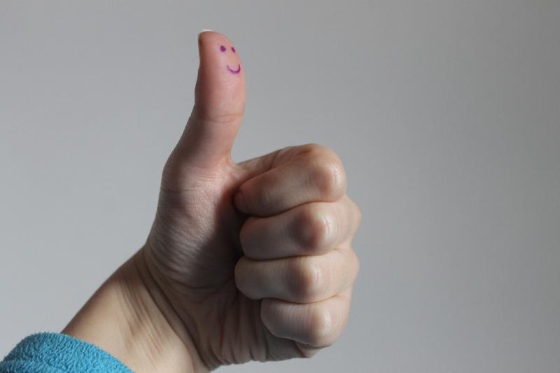 thumbs up