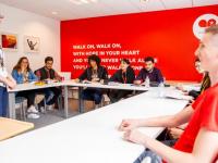 【学校スタッフにインタビュー】イギリスはロンドンだけじゃない！スタッフとリバプール地元民が温かいLILA* College